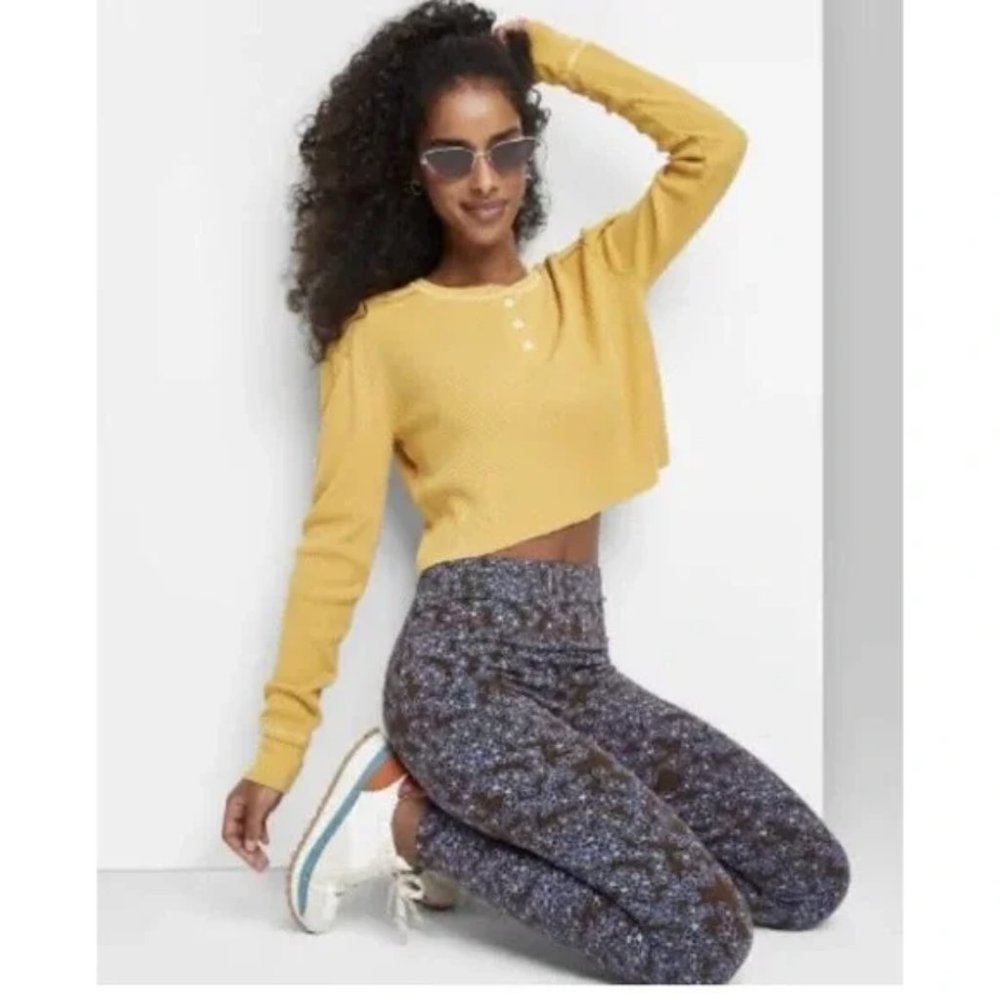 Wild Fable Dark Brown Floral Women's High-Waisted Classic Leggings